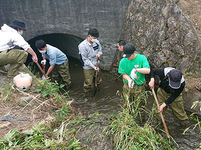 Cleanup activities at Toyoshina Film Co., Ltd.