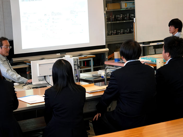 Scene from the outreach lecture