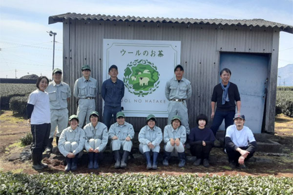 Participants in the WOOL NO HATAKE Project